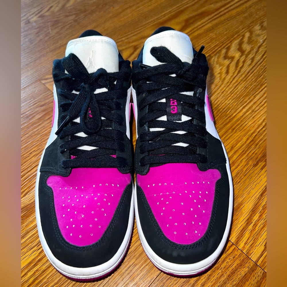 Air Jordan 1 Low- Women’s size 7.5